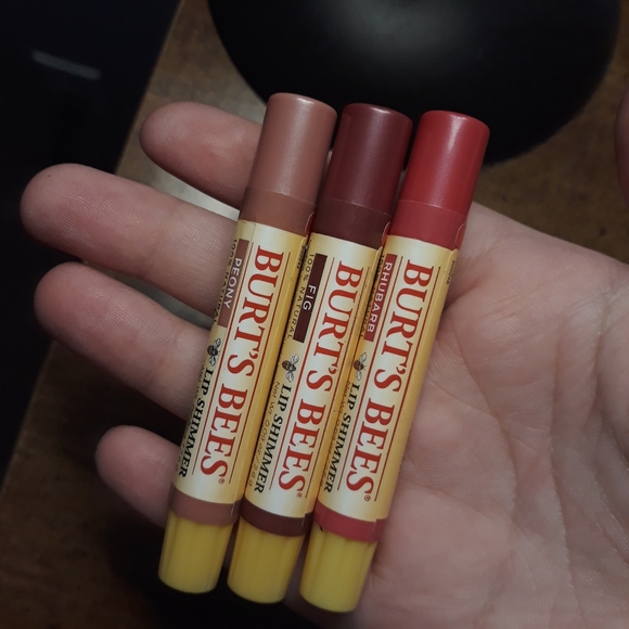 Unopened Burt's Bees lip shimmer bundle